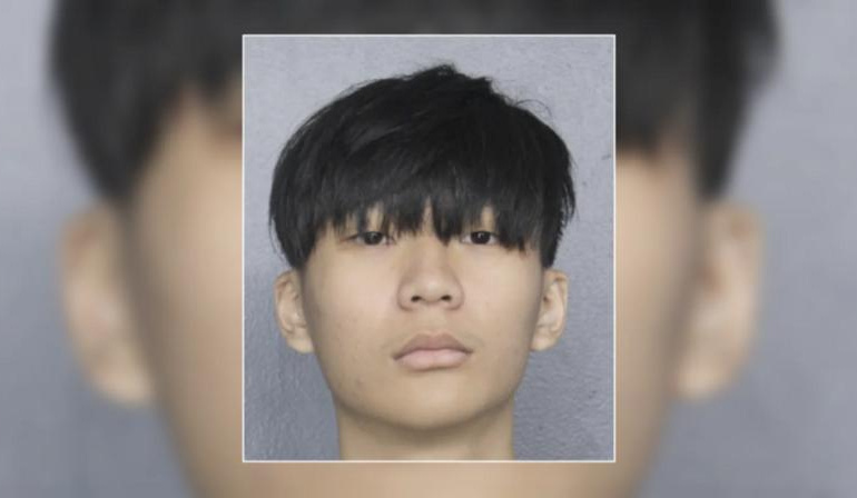 Berikut adalah terjemahan bahasa Indonesia yang menarik untuk judul tersebut: "Bagaimana Malone Lam, Pemuda Singapura 20 Tahun, dan Komplotannya Diduga Mencuri Cryptocurrency Seharga US$230 Juta dan Memulai Pesta Belanja."