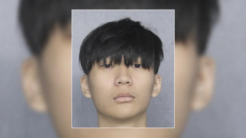 Berikut adalah terjemahan bahasa Indonesia yang menarik untuk judul tersebut: "Bagaimana Malone Lam, Pemuda Singapura 20 Tahun, dan Komplotannya Diduga Mencuri Cryptocurrency Seharga US$230 Juta dan Memulai Pesta Belanja."