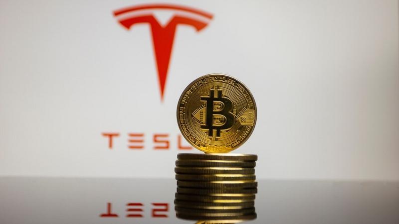 Tesla Diam-Diam Mentransfer $765 Juta dalam Bitcoin, Menempatkan Strategi Cryptocurrency Musk di Bawah Sorotan Ketat di Tengah Kekhawatiran Pasar.