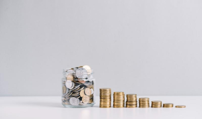 Menyusun Portofolio Investasi: Menggabungkan Aset Tradisional dan Cryptocurrency.