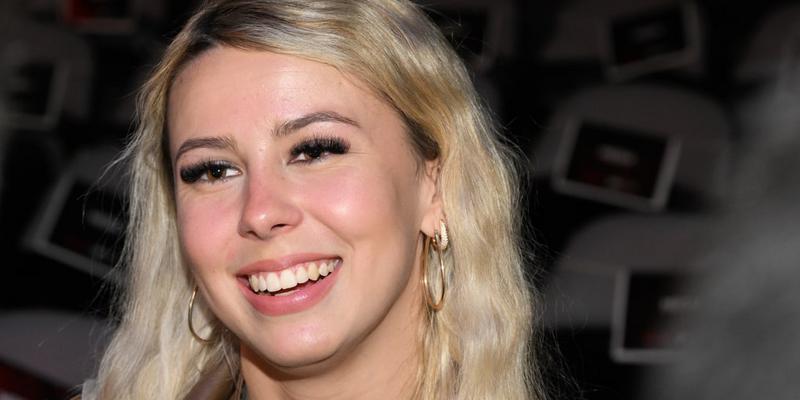 'Hawk Tuah Girl' Hailey Welch Luncurkan Kripto, Menarik Perhatian Publik